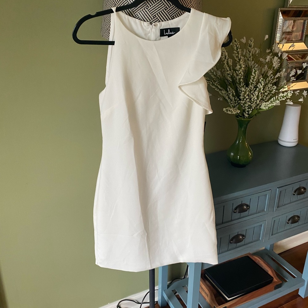 White Lulus dress